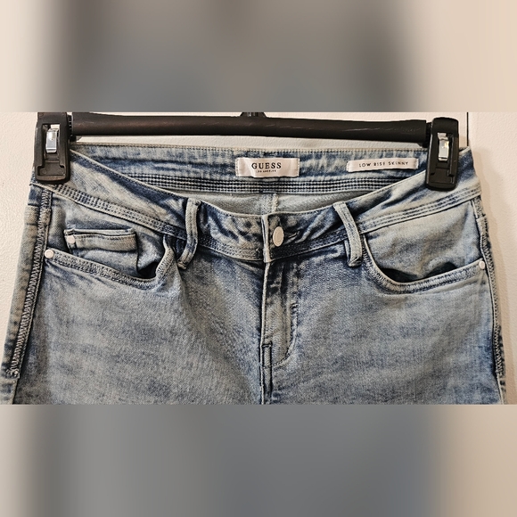 Guess Jeans Women's Low Rise Skinny Jeans Light Blue Size 28 - Picture 5 of 16